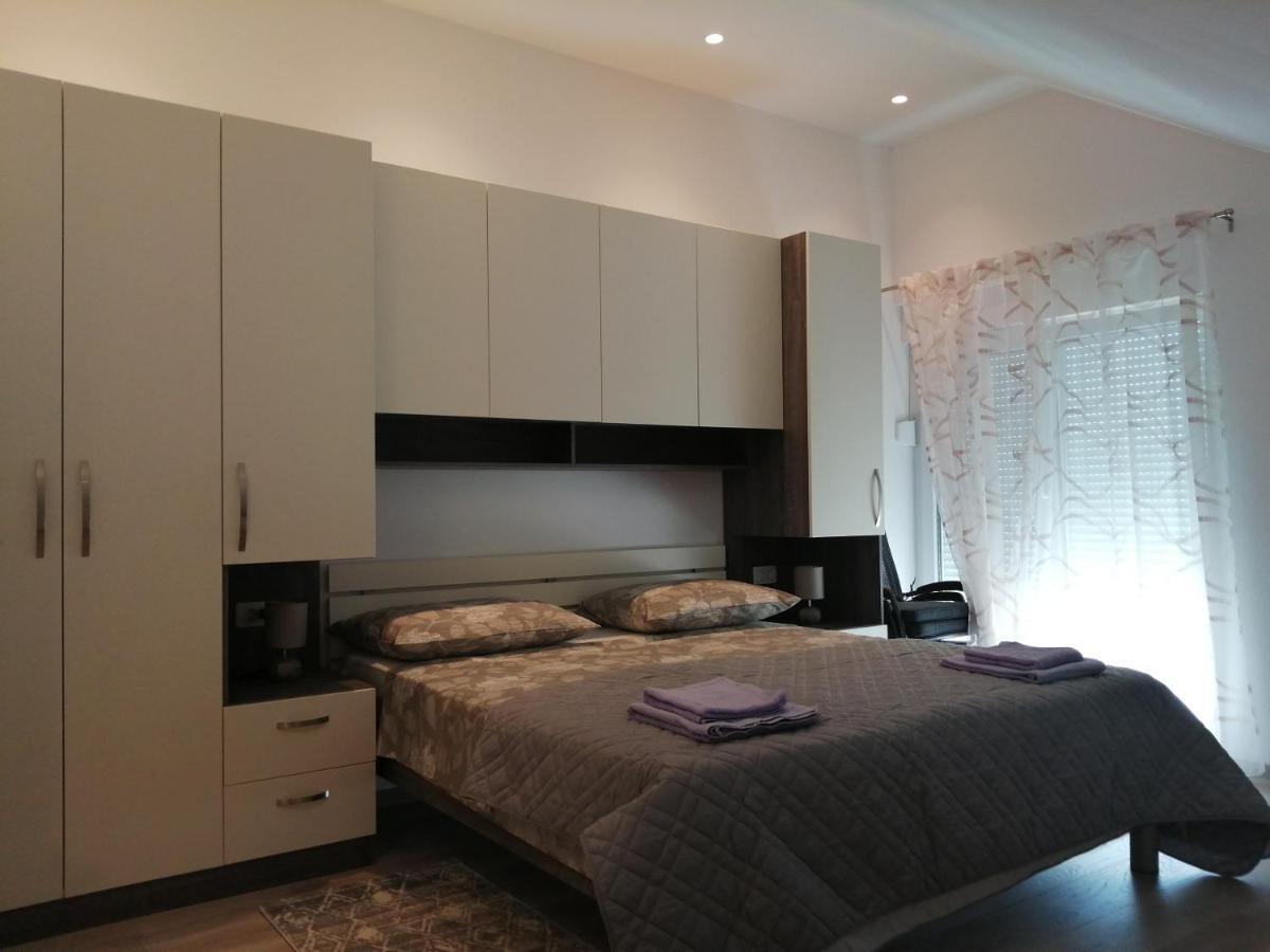 Apartmentt Vinko Bilota Сегет-Враниця Екстер'єр фото