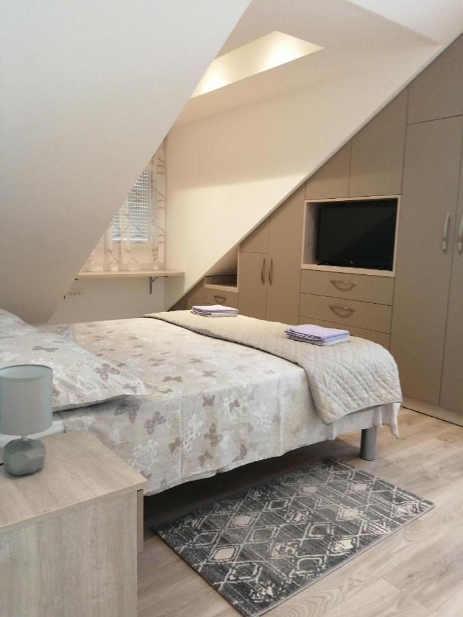 Apartmentt Vinko Bilota Сегет-Враниця Екстер'єр фото