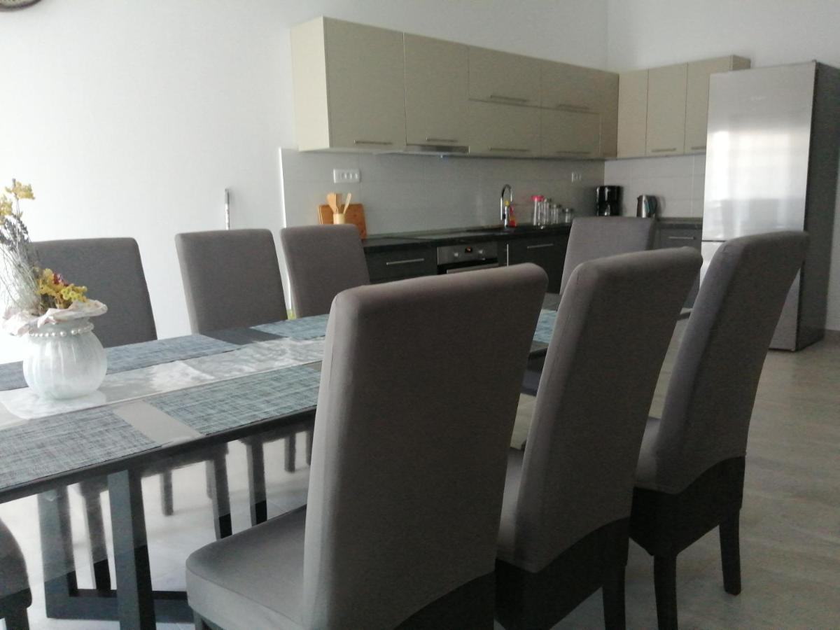 Apartmentt Vinko Bilota Сегет-Враниця Екстер'єр фото