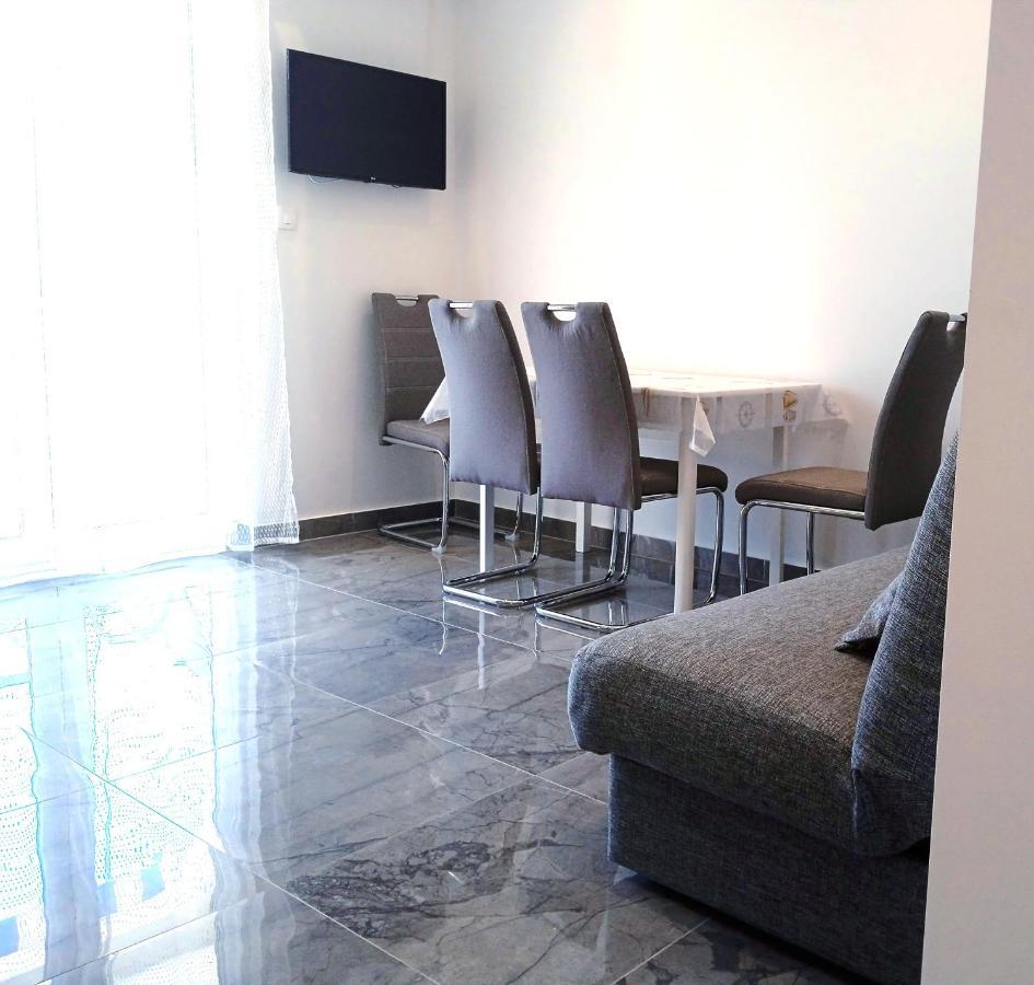 Apartmentt Vinko Bilota Сегет-Враниця Екстер'єр фото