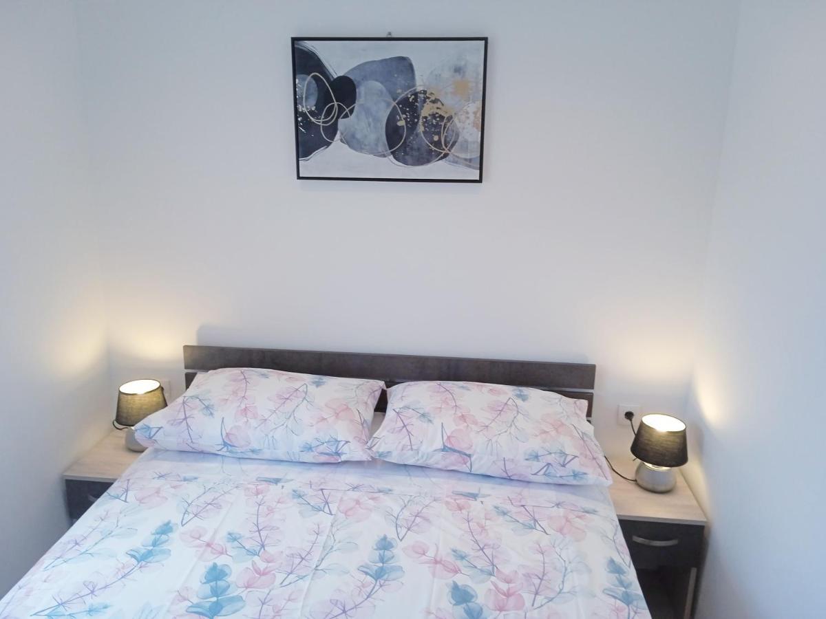 Apartmentt Vinko Bilota Сегет-Враниця Екстер'єр фото