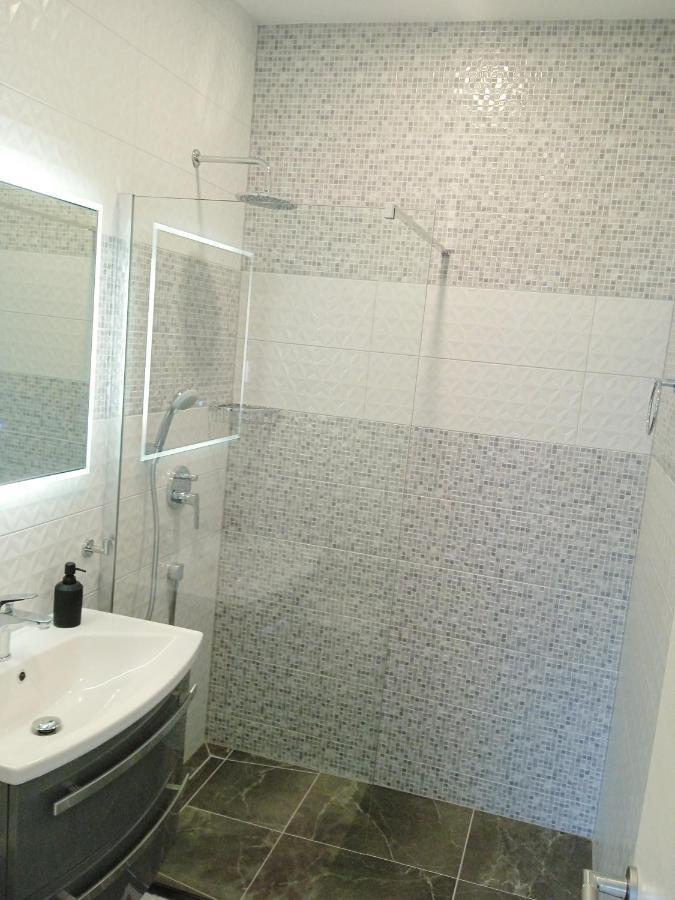 Apartmentt Vinko Bilota Сегет-Враниця Екстер'єр фото